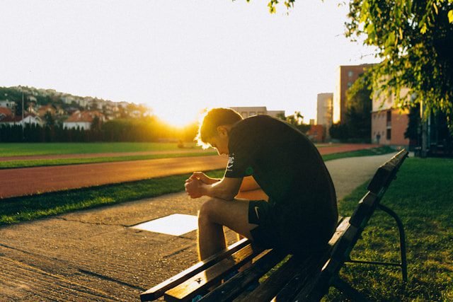 Why Can’t I Connect With Anyone? The Real Reasons and What Helps