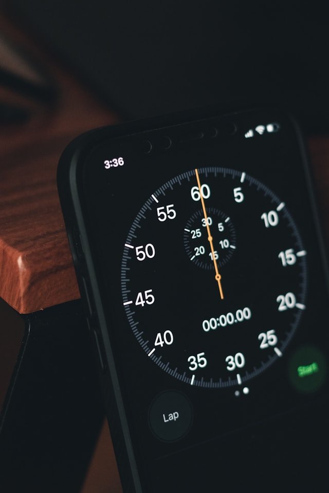 how long should a voice intro be on a dating app