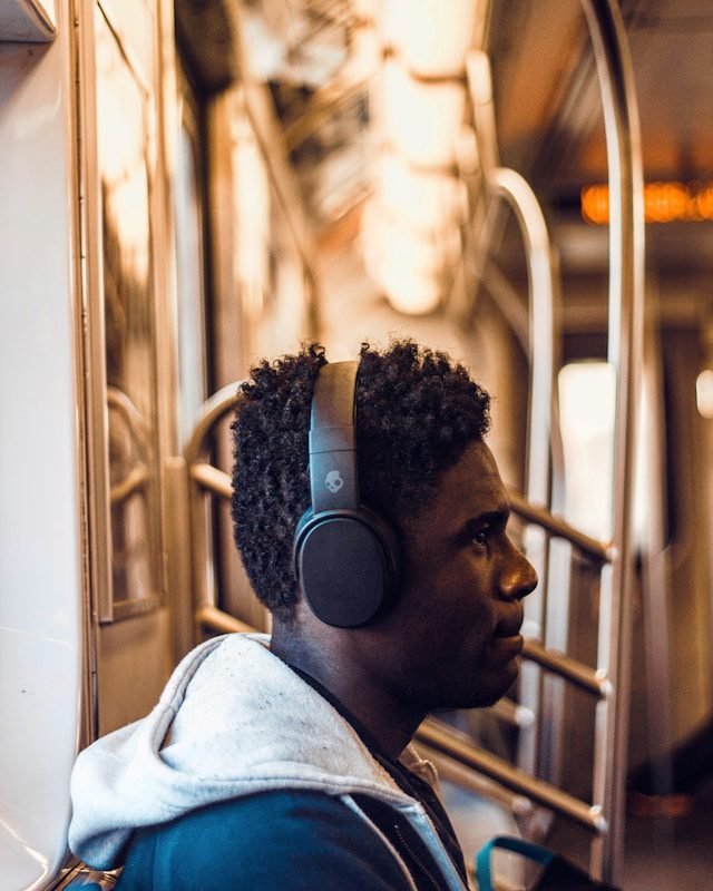 needing headphones to listen to a voice note