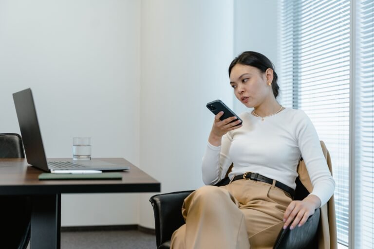 Voice Dating Apps: A Complete Guide to Dating by Voice