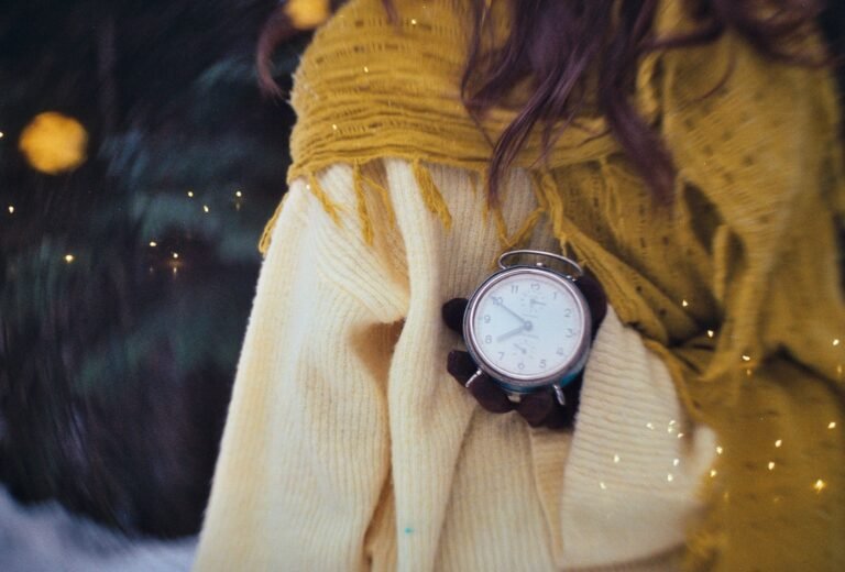 Why the 48 Hour Rule In Dating Apps Actually Works